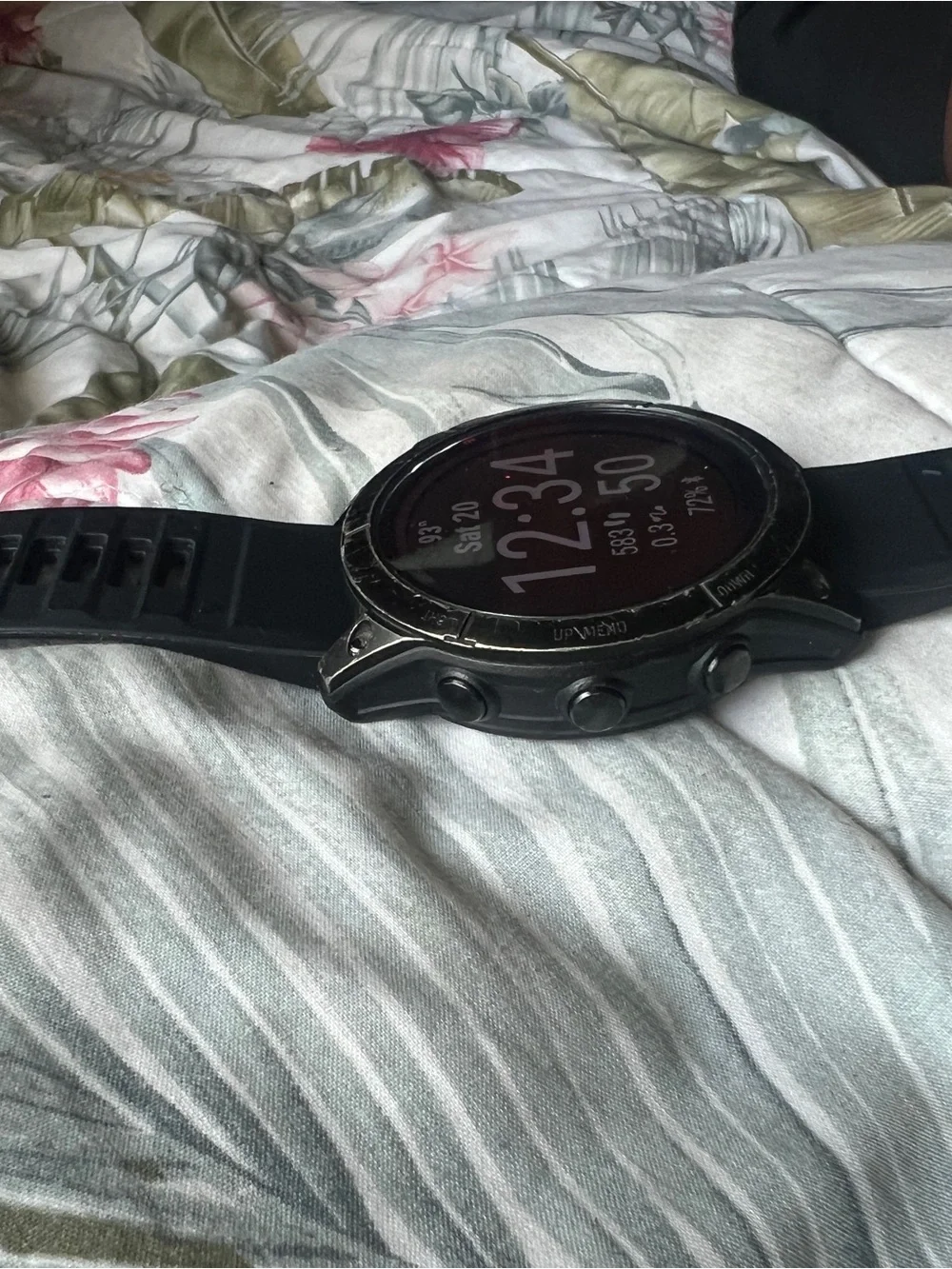Garmin Fenix 7X Sapphire Solar 51mm Black Smartwatch. Flashlight on this watch.